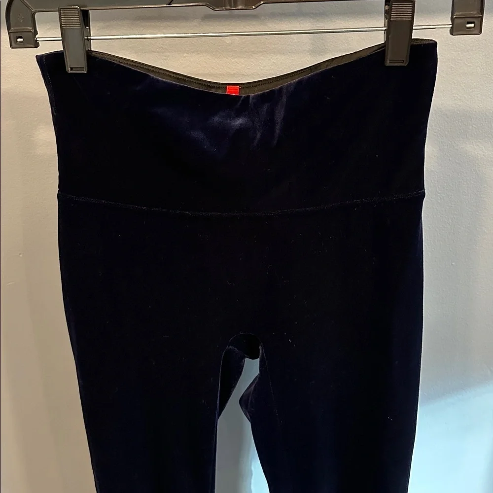 SPANX Blue High Waisted Velvet Ankle Leggings EUC size Medium